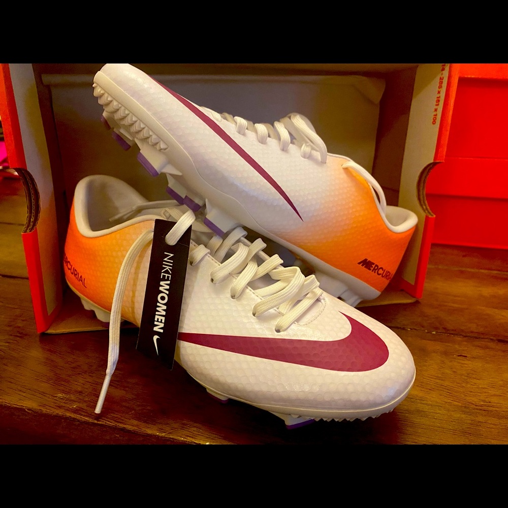 Woman cleat